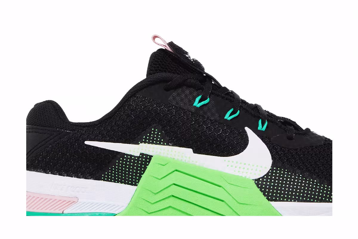 Nike Women's Metcon 7 Black Green Strike, view 3
