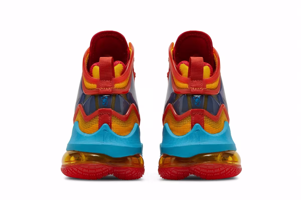 Space Jam x Nike LeBron 19 Tune Squad, view 7