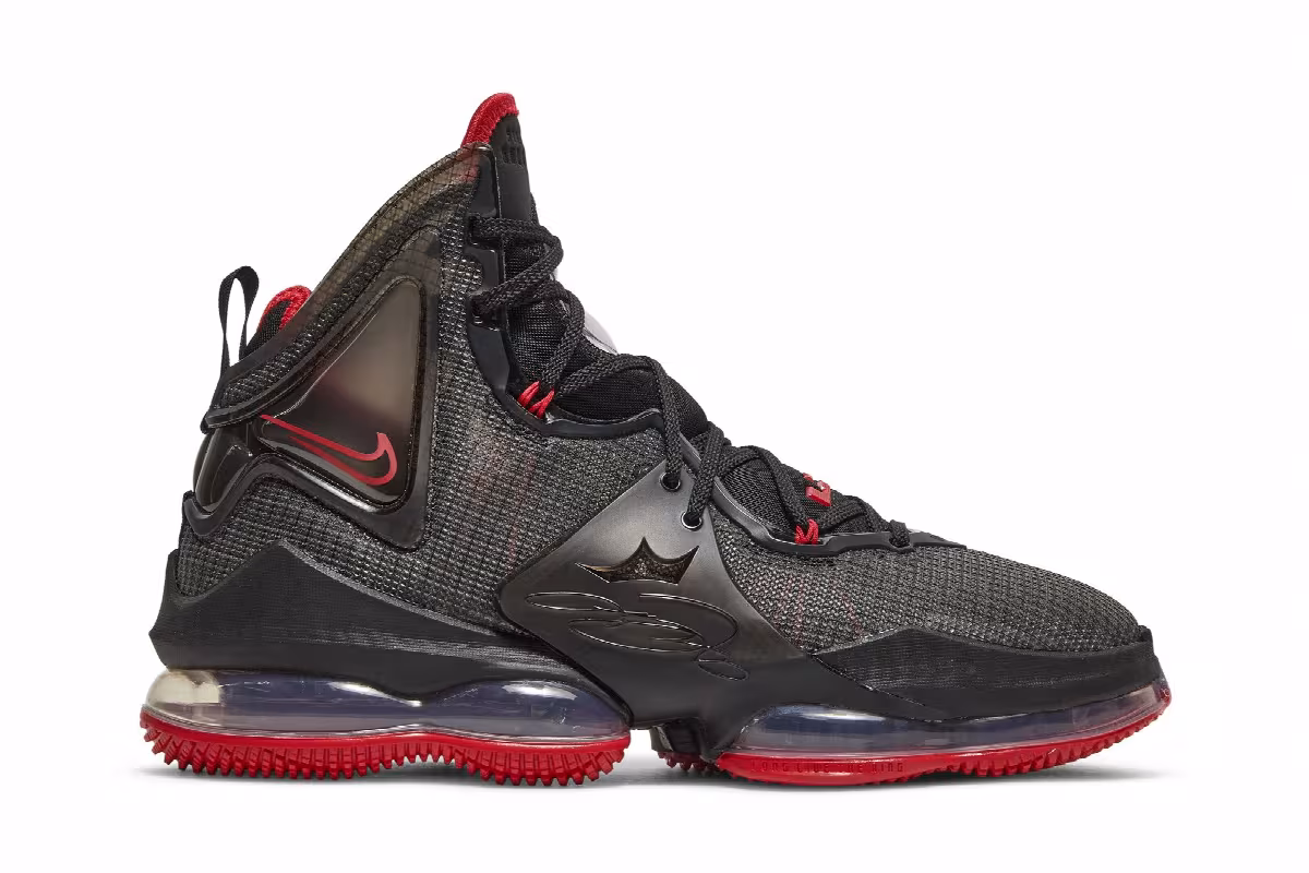 Nike LeBron 19 EP Bred, view 2