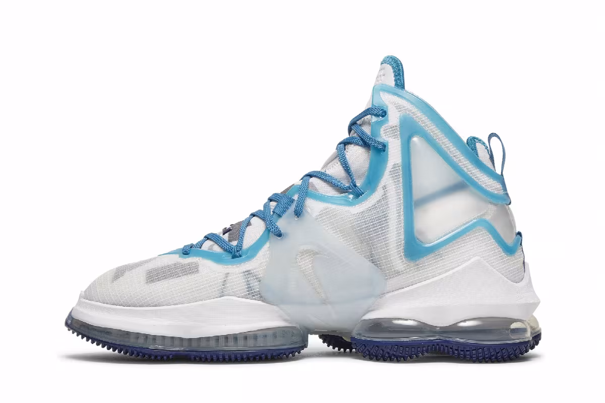 Space Jam x Nike LeBron 19 Sweatsuit, view 4