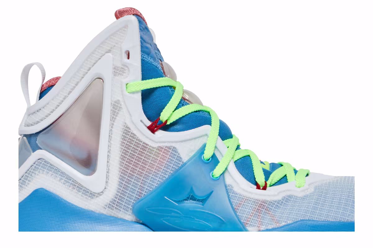 Nike LeBron 19 GS Tropical, view 3