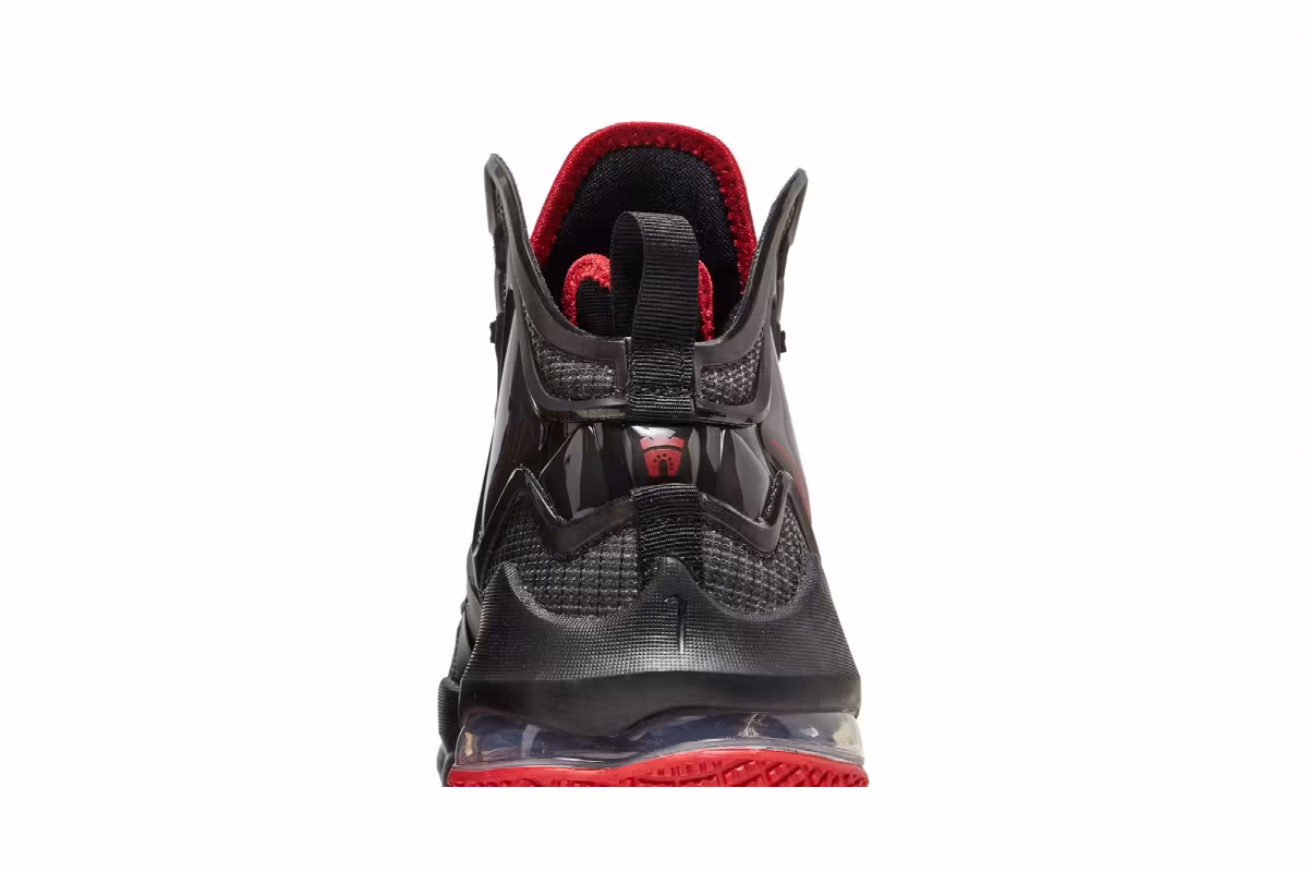 Nike LeBron 19 GS Bred, view 8