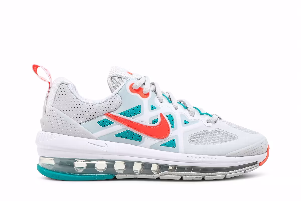 Nike Women's Air Max Genome Photon Dust Turbo Green, view 2