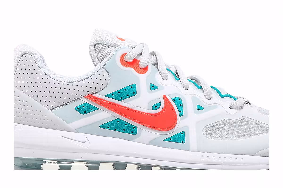 Nike Women's Air Max Genome Photon Dust Turbo Green, view 3