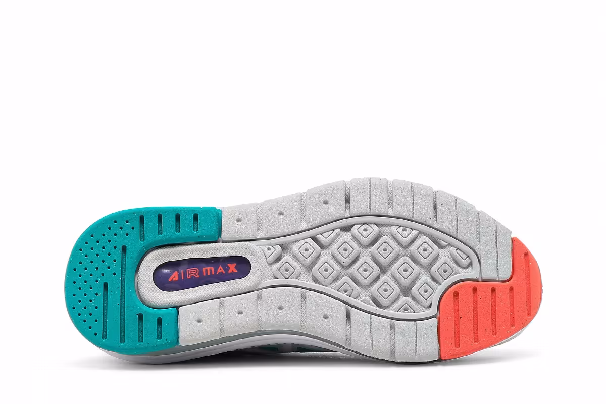 Nike Women's Air Max Genome Photon Dust Turbo Green, view 5
