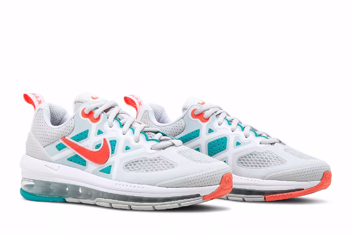 Nike Women's Air Max Genome Photon Dust Turbo Green, view 9