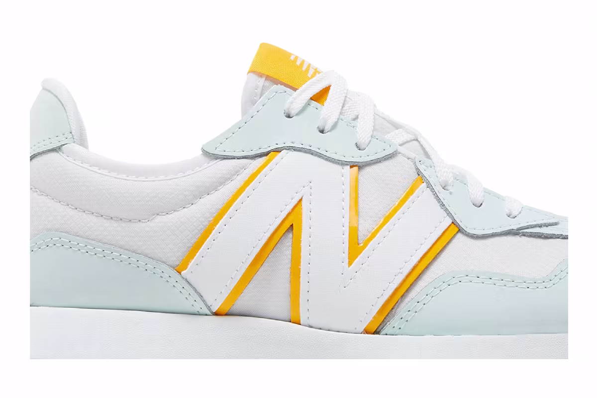 New Balance Women's 327 Summer Fog Light Surf, view 3