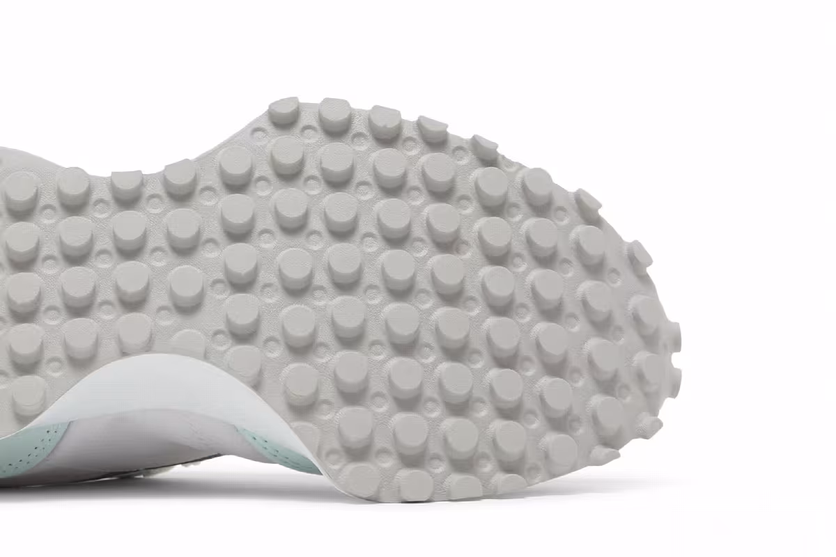 New Balance Women's 327 Summer Fog Light Surf, view 6