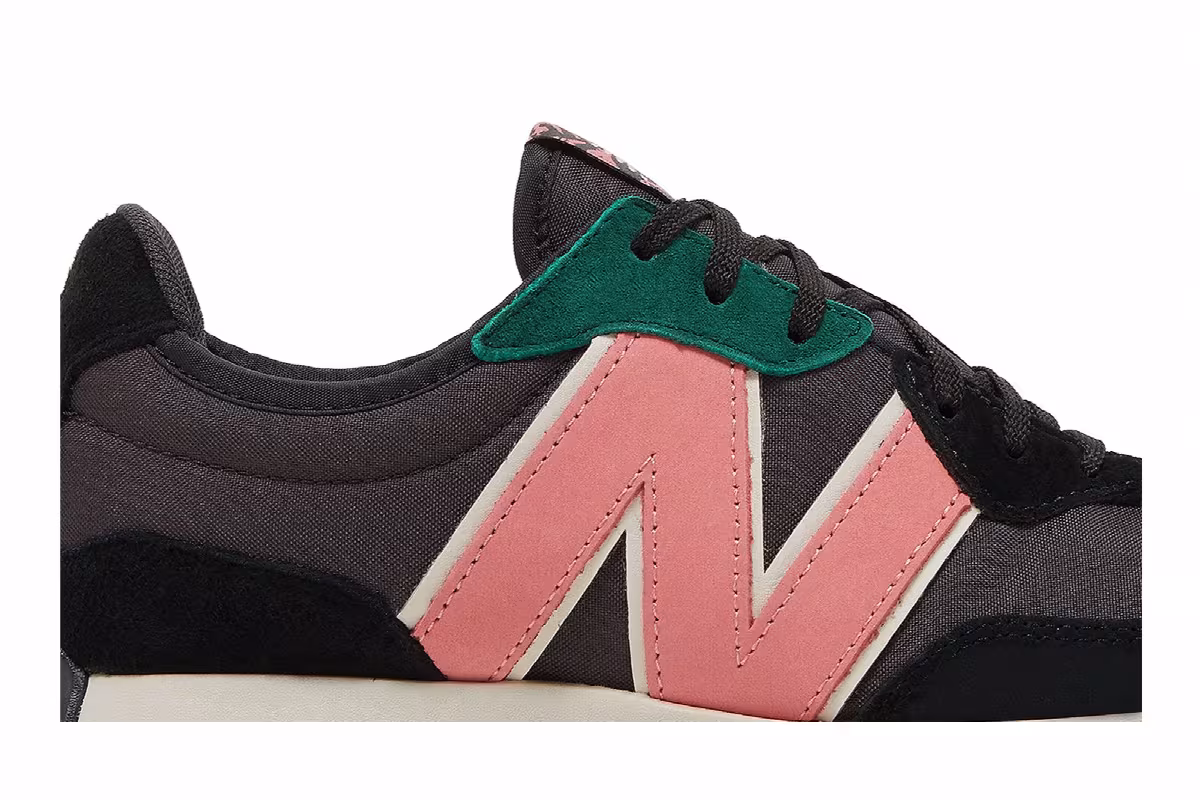New Balance 327 Chinese New Year - Black Natur, view 3
