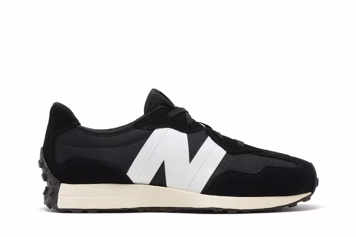 New Balance 327 Big Kid Wide Black White, view 2
