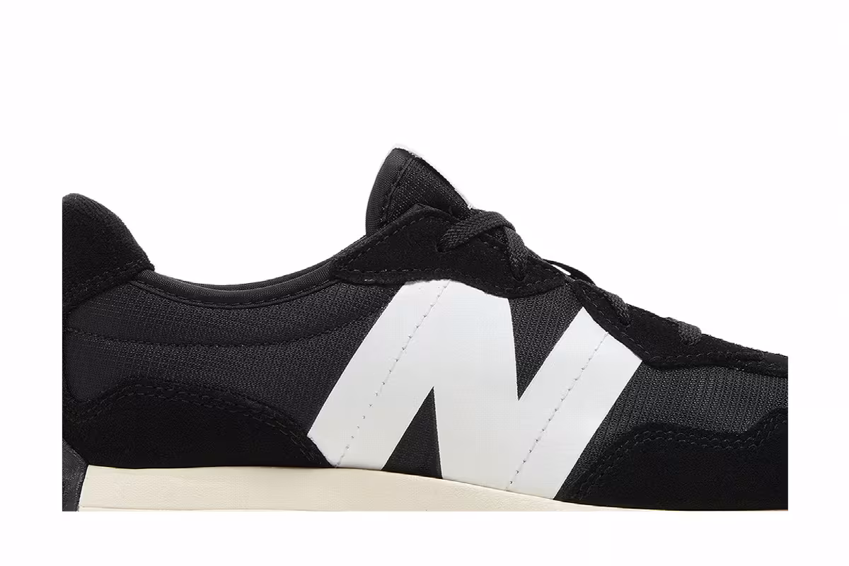 New Balance 327 Big Kid Wide Black White, view 3