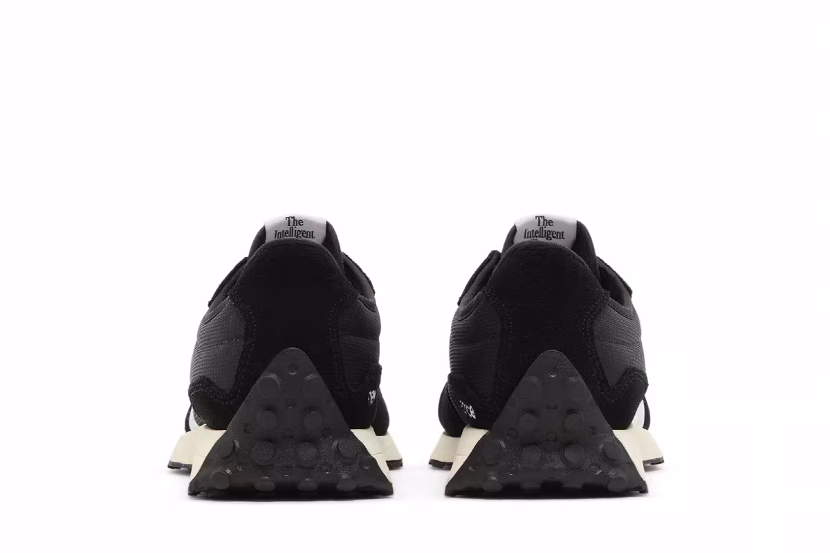 New Balance 327 Big Kid Wide Black White, view 7