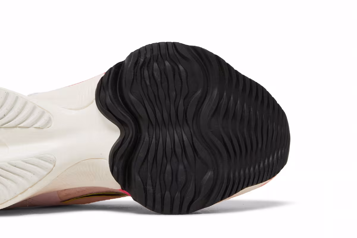 Nike Women's Air Zoom Tempo NEXT% FlyEase Rawdacious, view 6