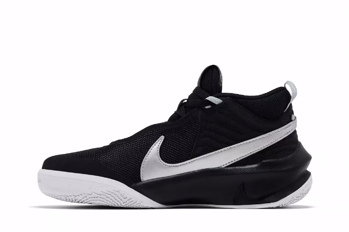 Nike Team Hustle D10 GS Black Metallic Silver, view 4
