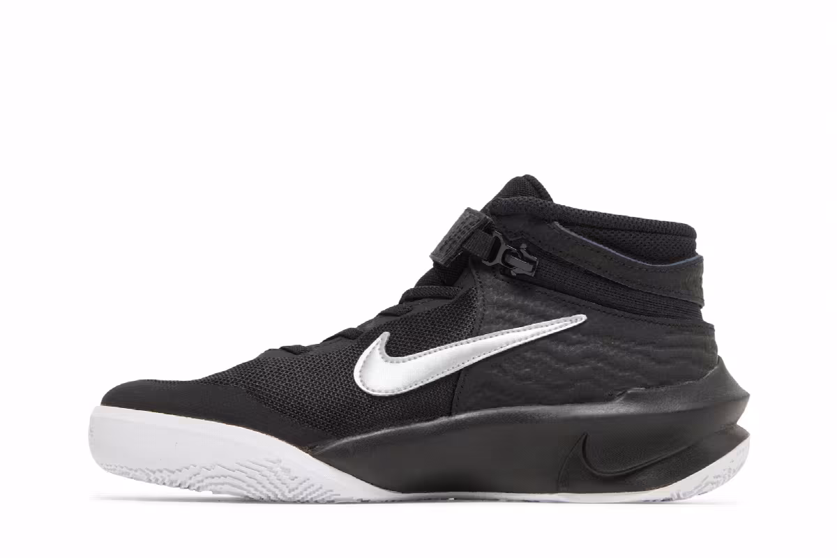 Nike Team Hustle D10 FlyEase GS Black Metallic Silver, view 4