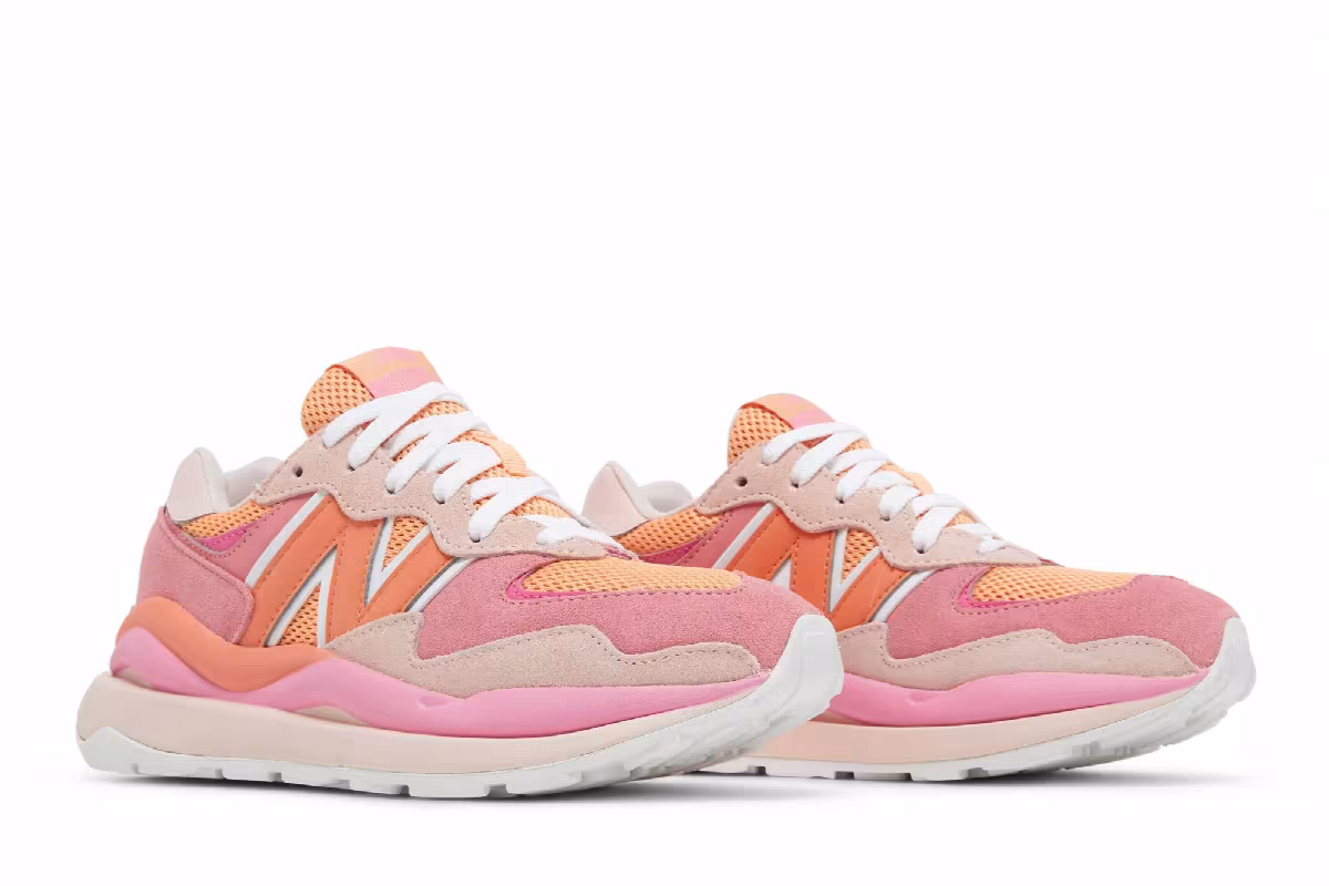 New Balance Women's 57/40 Valentine's Day, view 9