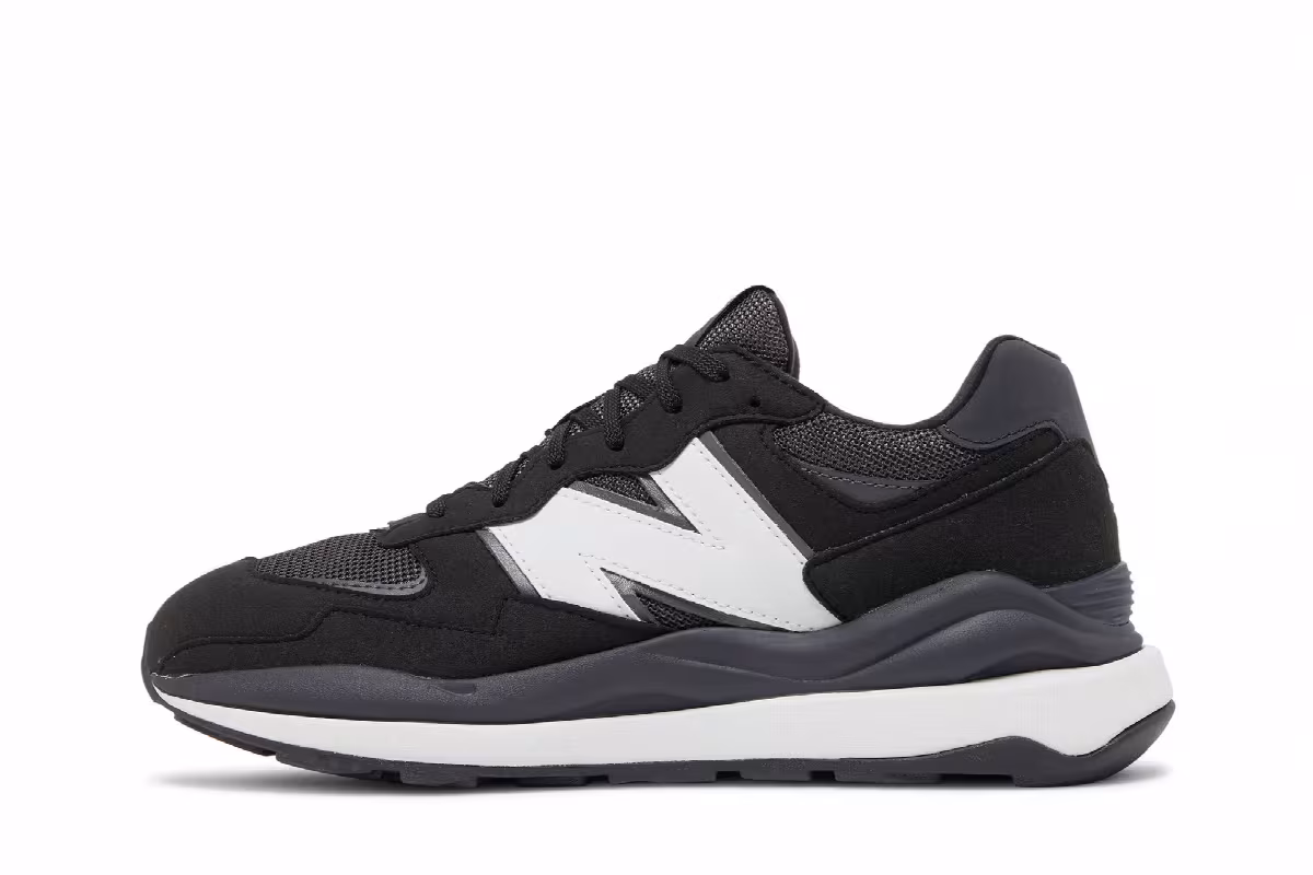 New Balance 57/40 Big Kid Black White, view 4