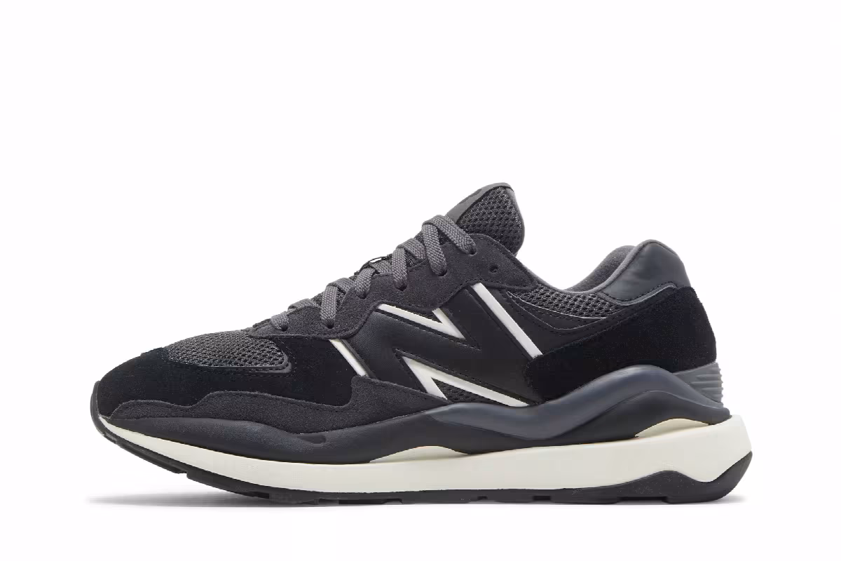 New Balance Women's 57/40 Black Dark Grey, view 4