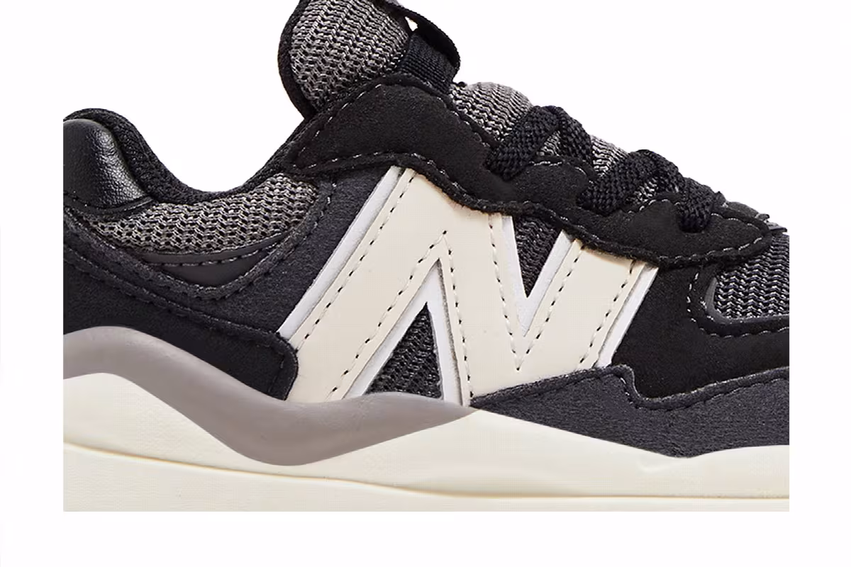 New Balance 57/40 Bungee Toddler Black Moonbeam, view 3