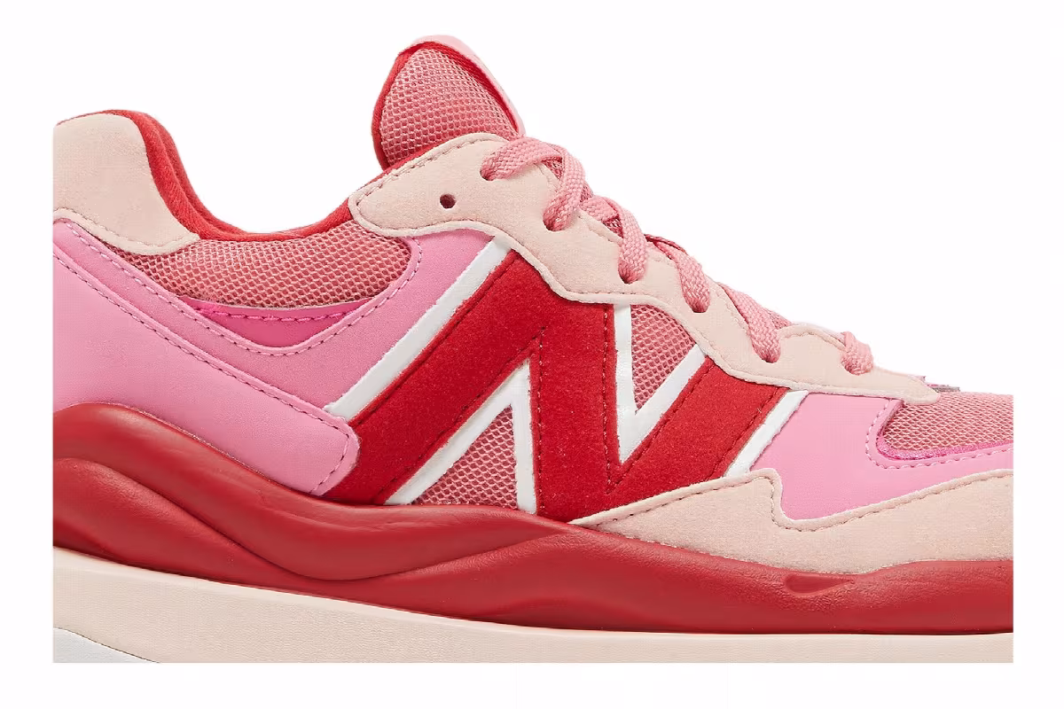 New Balance 57/40 Big Kid Vibrant Pink Team Red, view 3