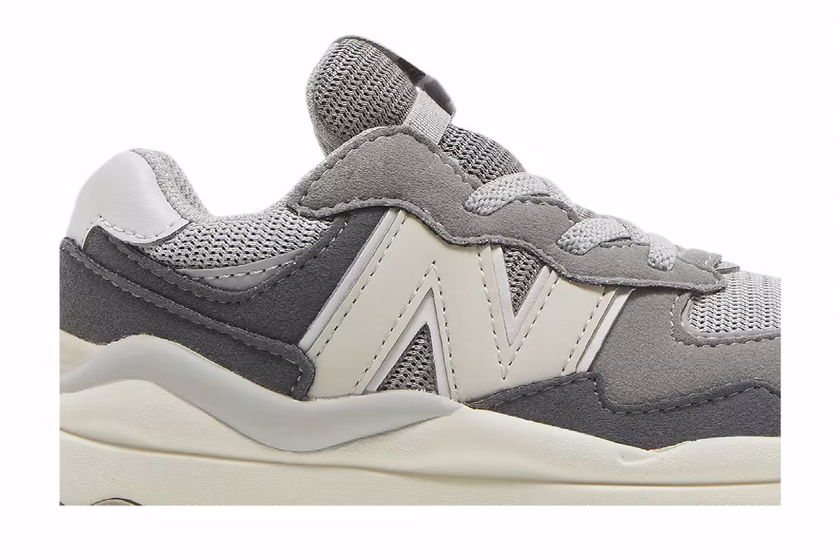 New Balance 57/40 Bungee Toddler Castlerock Moonbeam, view 3