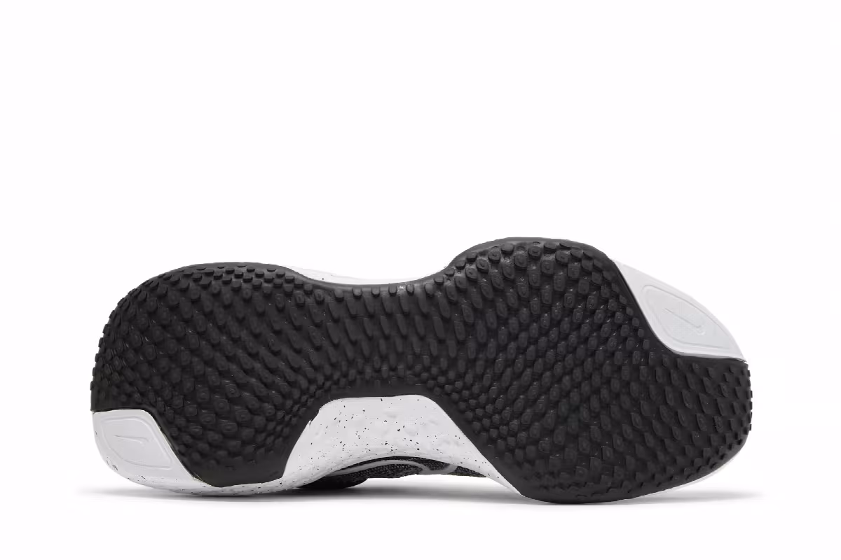 Nike ZoomX Invincible Run Flyknit Black White, view 5