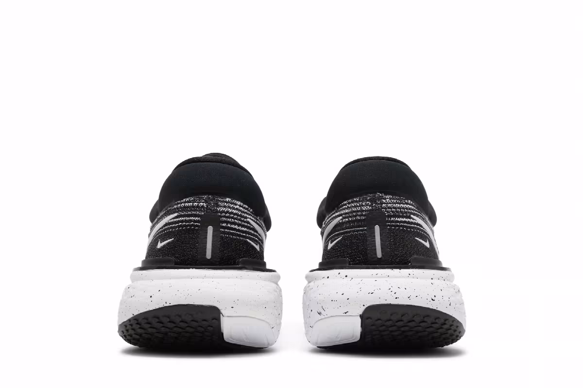 Nike ZoomX Invincible Run Flyknit Black White, view 7