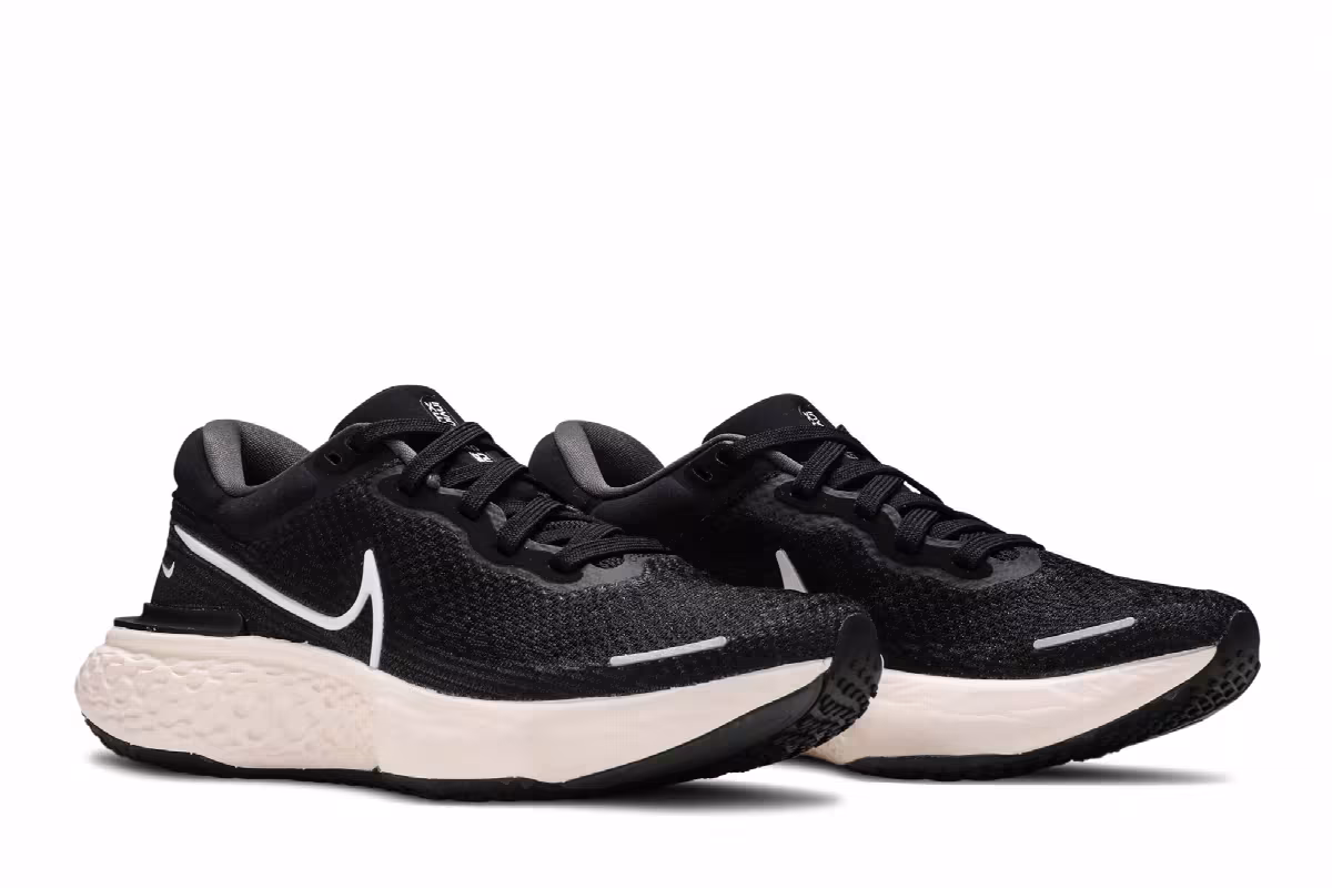 Nike Women's ZoomX Invincible Run Flyknit Black White, view 9