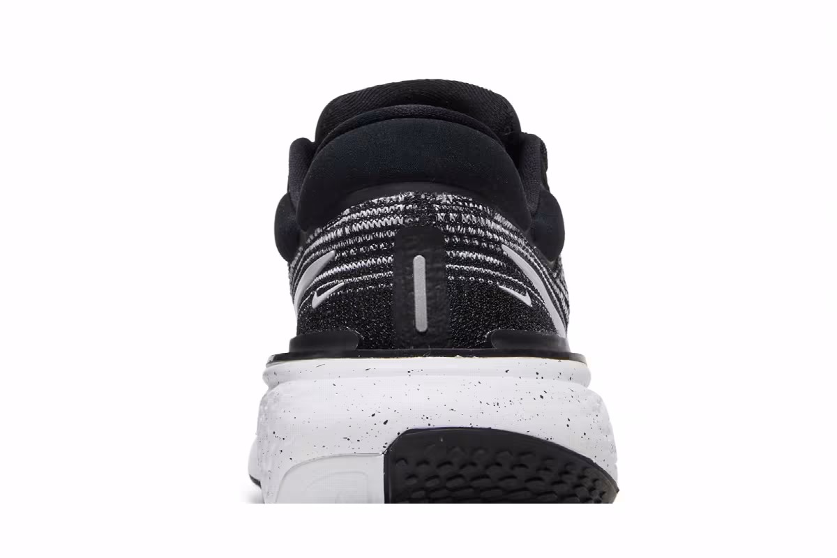 Nike Women's ZoomX Invincible Run Flyknit White Black, view 8