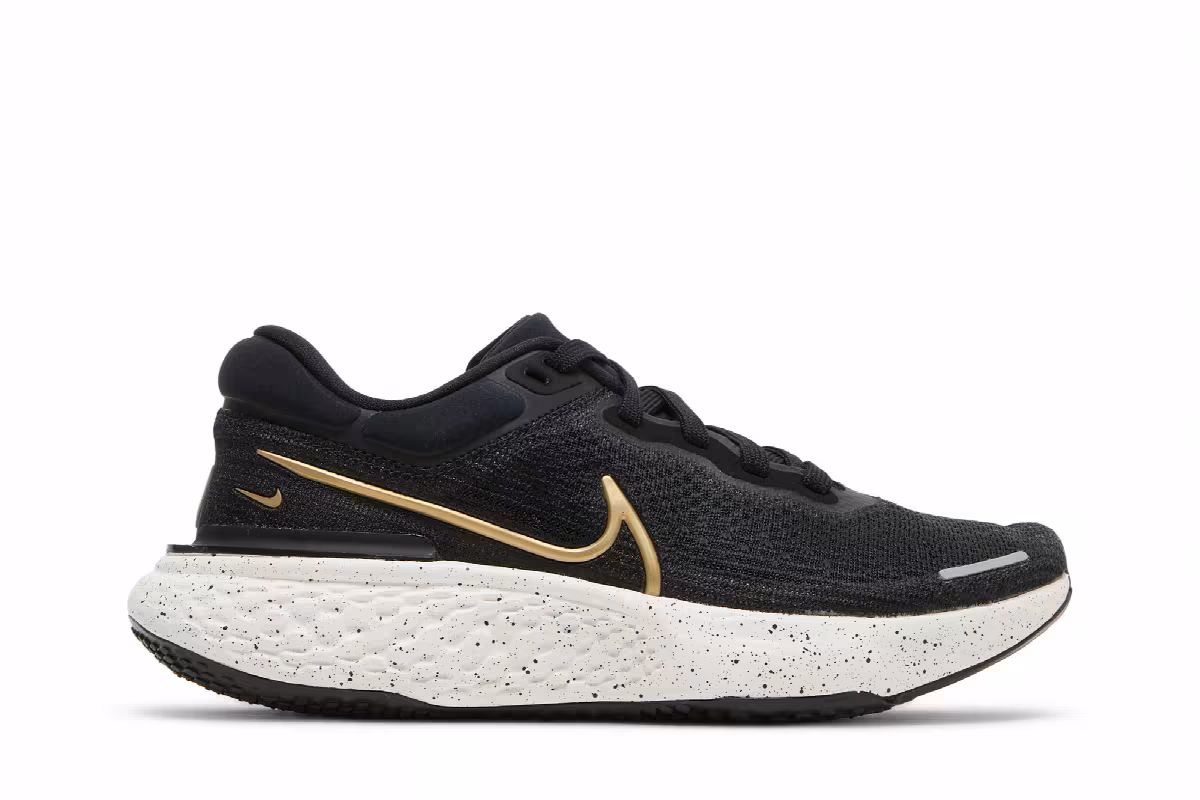 Nike Women's ZoomX Invincible Run Flyknit Black Metallic Gold, view 2
