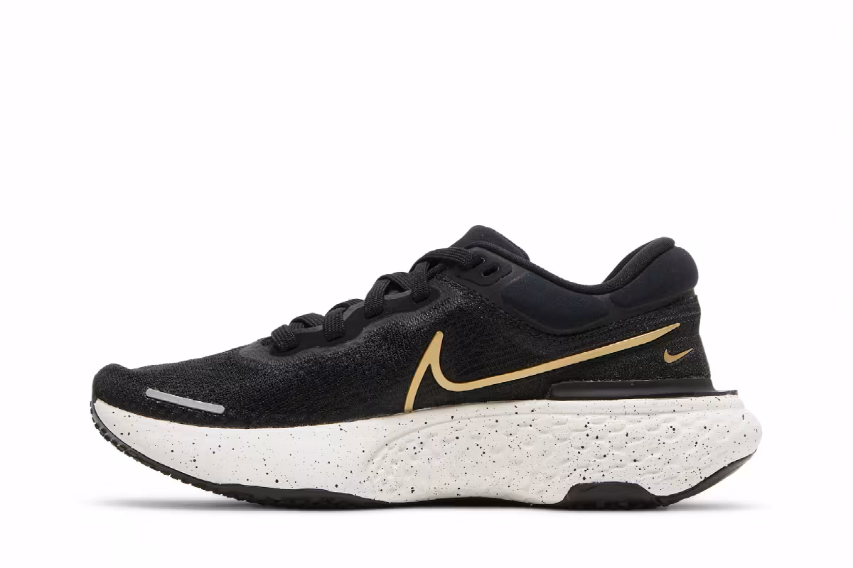 Nike Women's ZoomX Invincible Run Flyknit Black Metallic Gold, view 4