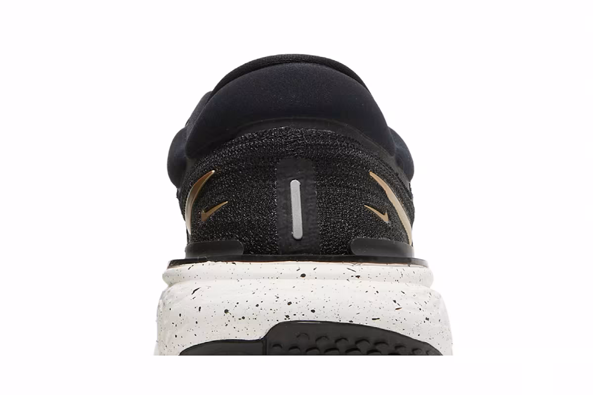 Nike Women's ZoomX Invincible Run Flyknit Black Metallic Gold, view 8