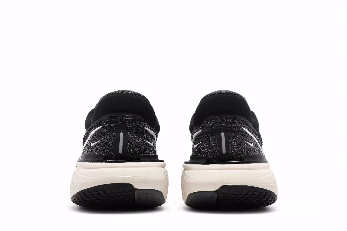 Nike ZoomX Invincible Run Flyknit Black White, view 7