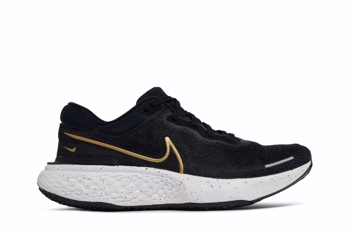 Nike ZoomX Invincible Run Flyknit Black Metallic Gold, view 2