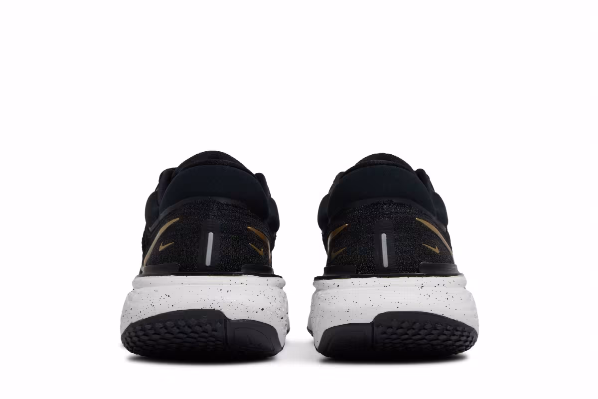 Nike ZoomX Invincible Run Flyknit Black Metallic Gold, view 7