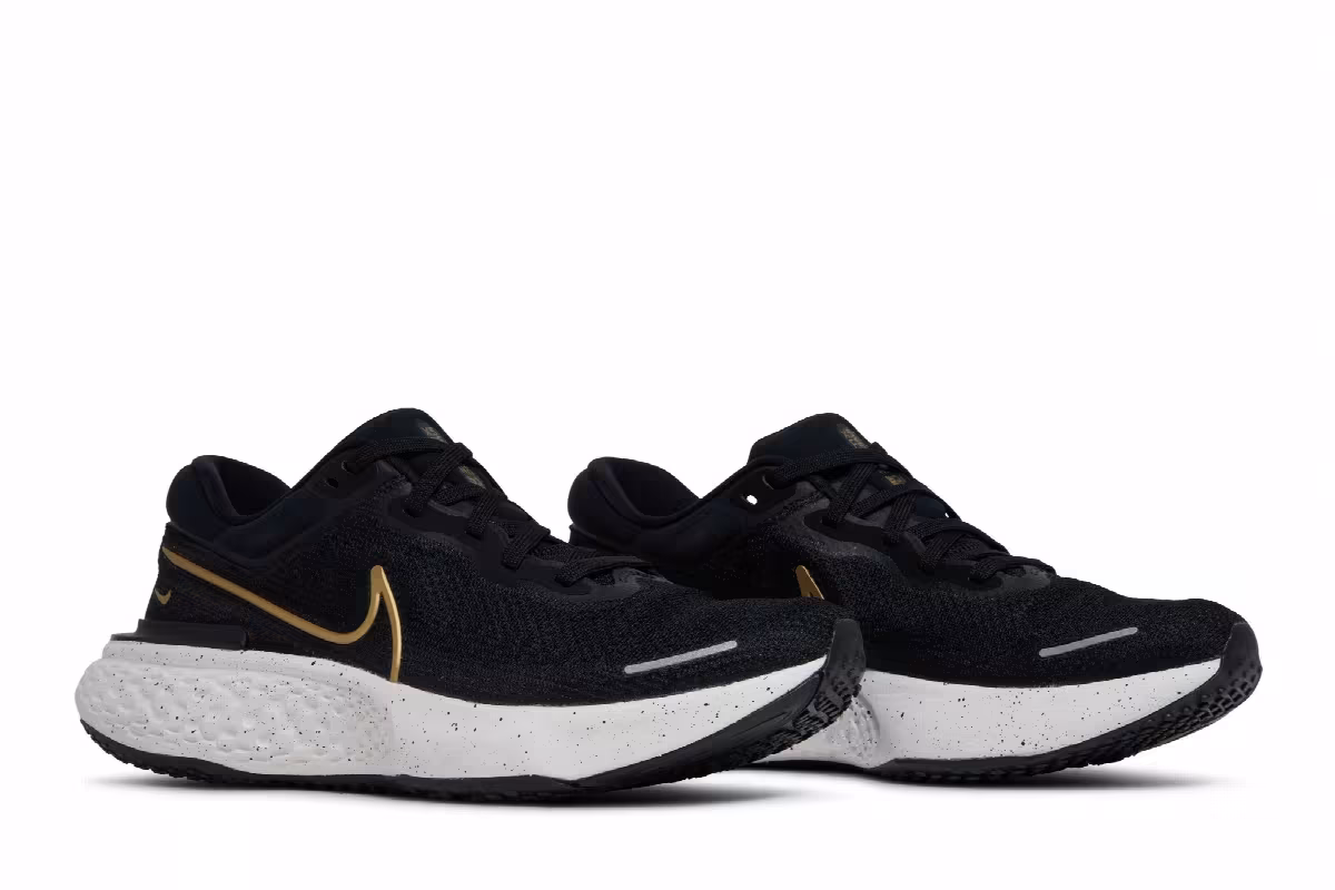Nike ZoomX Invincible Run Flyknit Black Metallic Gold, view 9