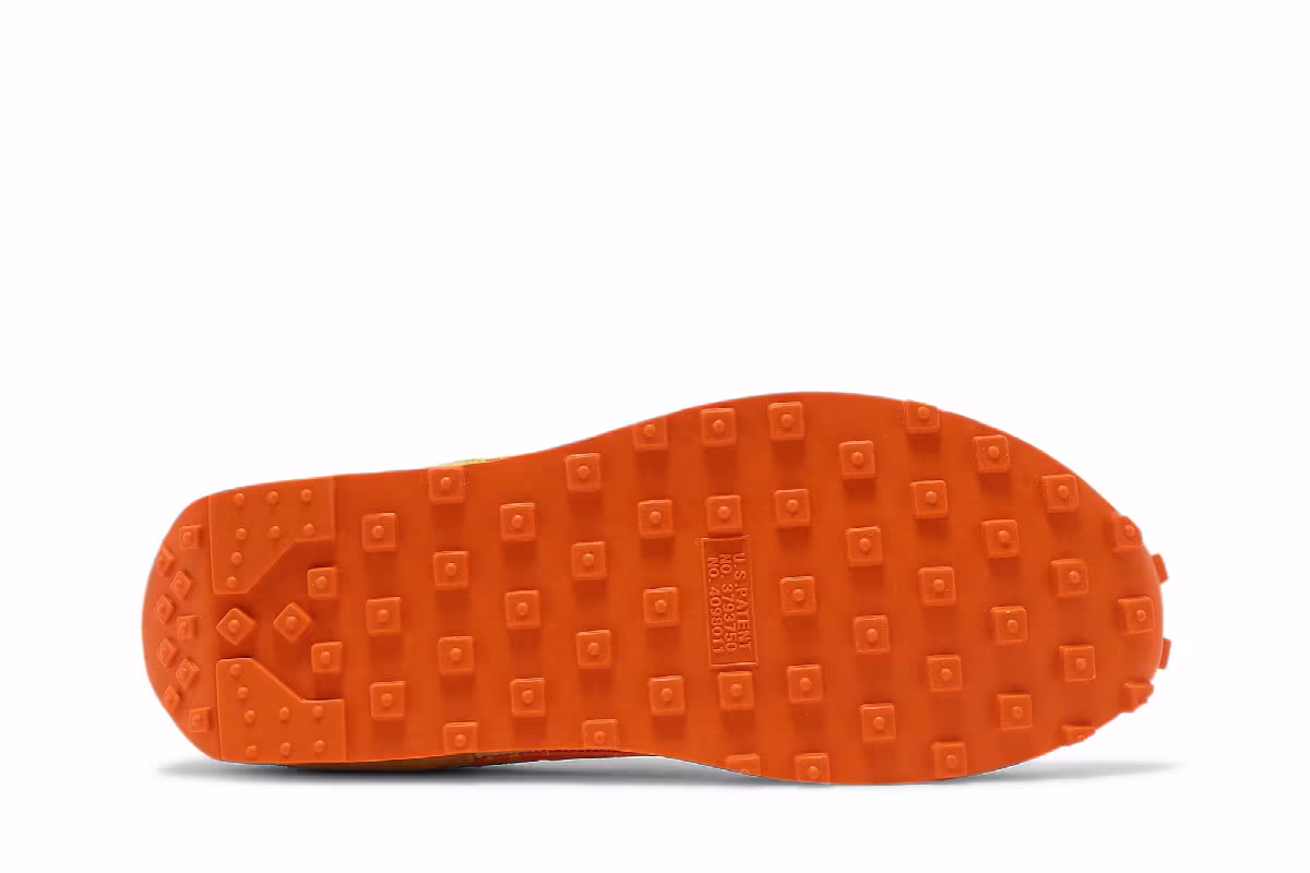 Nike Women's Daybreak Paisley Swoosh - Pale Ivory Magma Orange, view 5