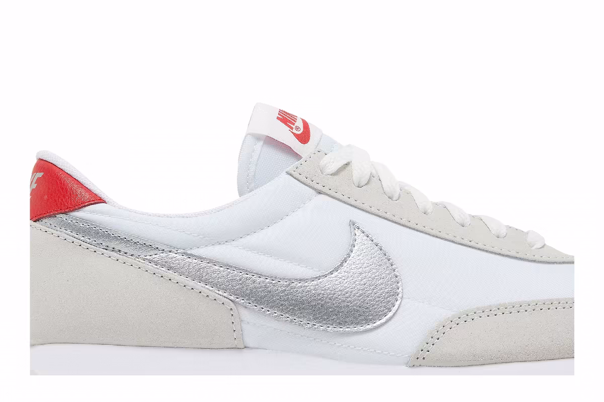 Nike Women's Daybreak Summit White Metallic Silver, view 3