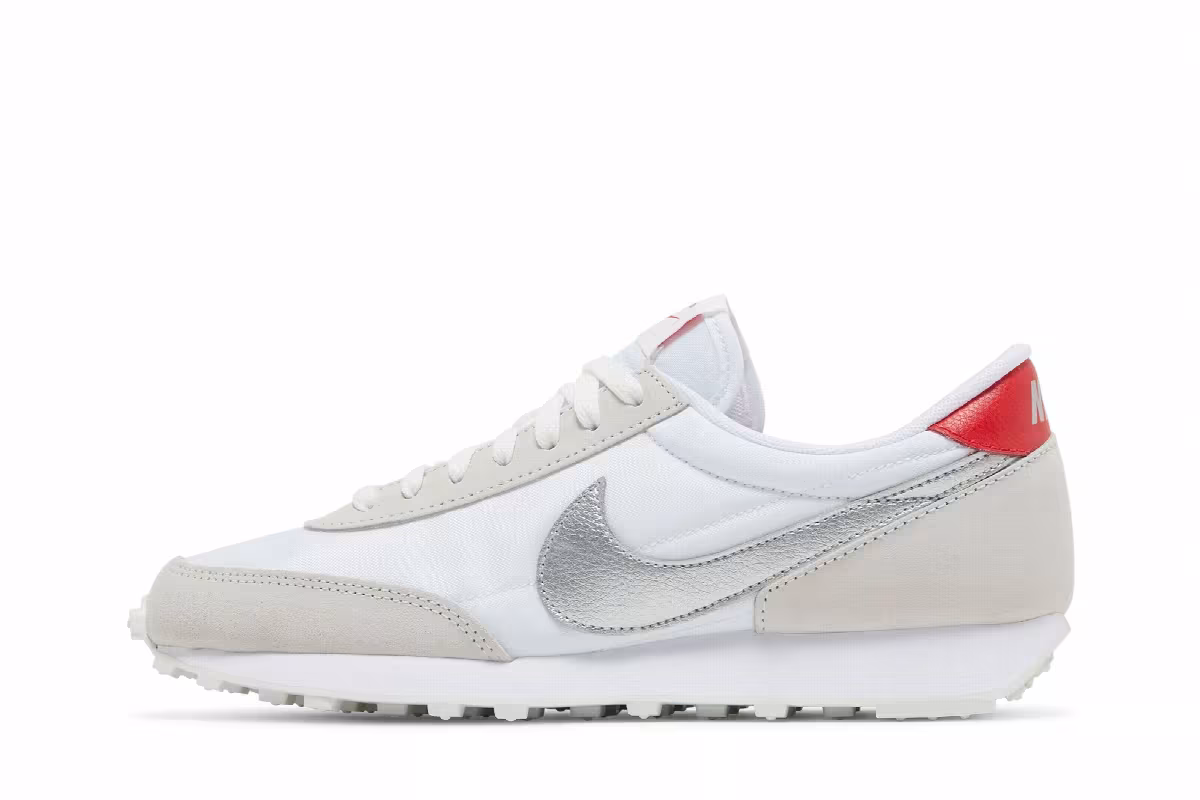 Nike Women's Daybreak Summit White Metallic Silver, view 4