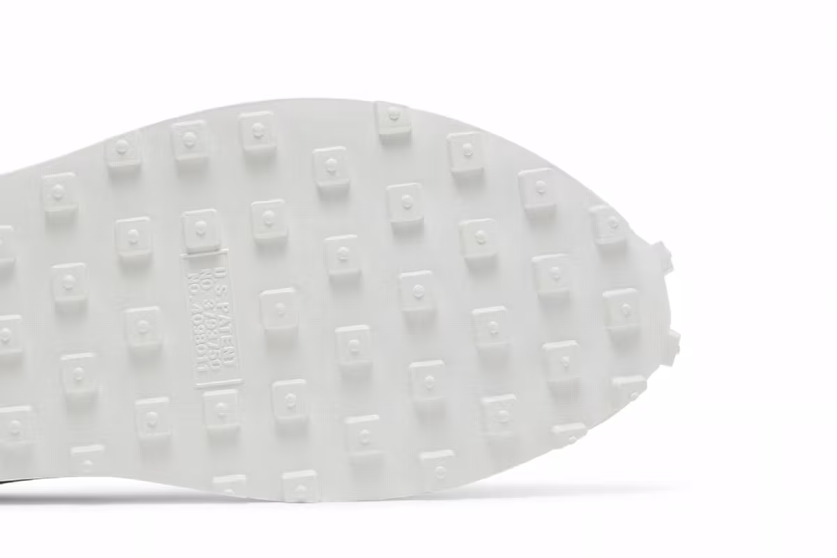 Nike Women's Daybreak Summit White Metallic Silver, view 6