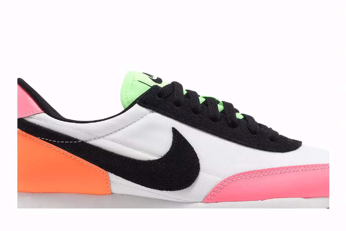 Nike Women's Daybreak Summit White Sunset Pulse, view 3