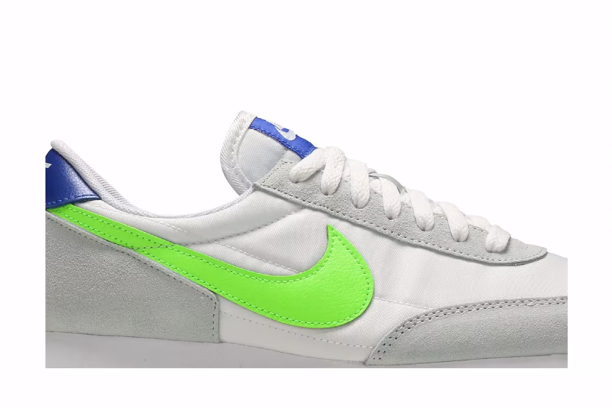 Nike Women's Daybreak White Electric Green, view 3