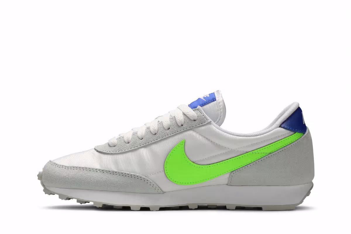 Nike Women's Daybreak White Electric Green, view 4