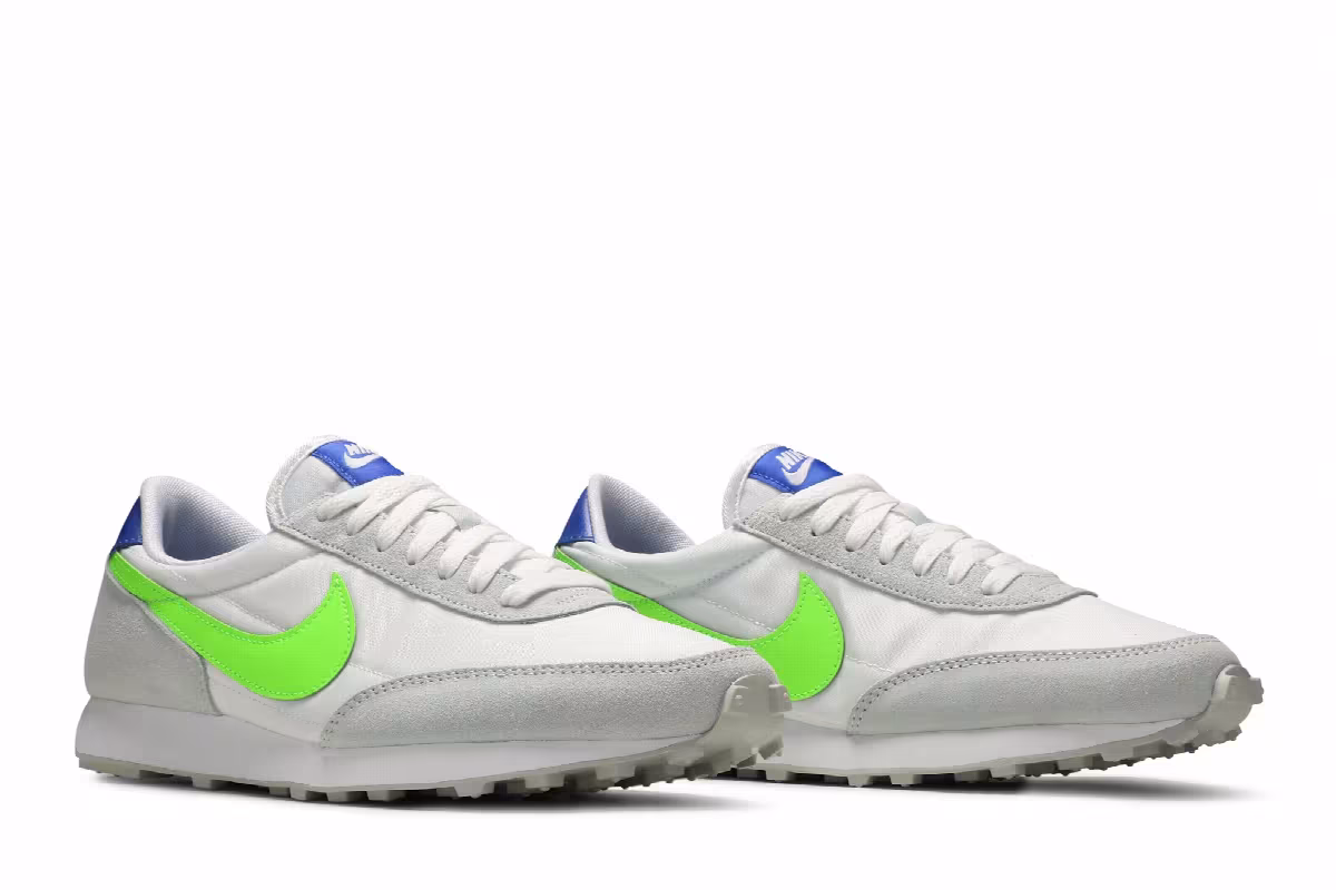 Nike Women's Daybreak White Electric Green, view 9