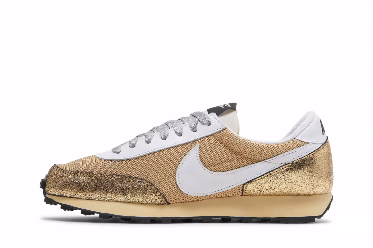 Nike Women's Daybreak Golden Gals, view 4