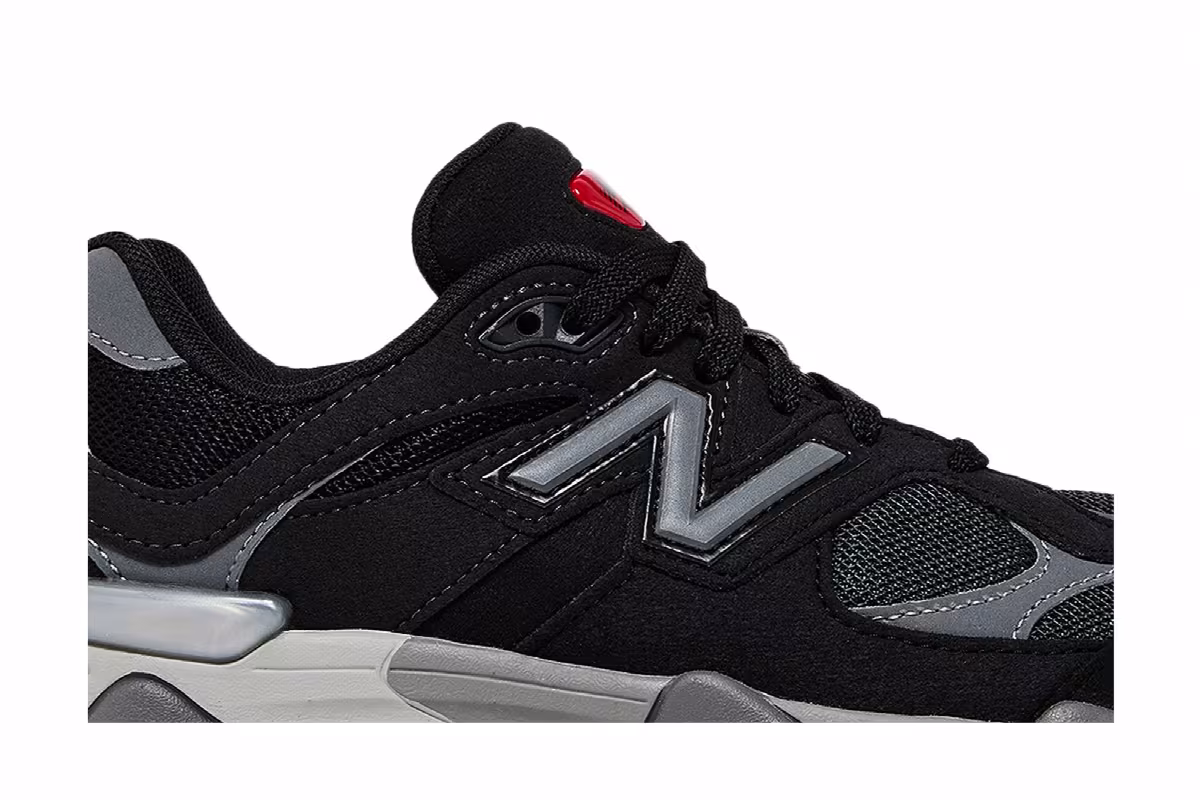 New Balance 9060 Big Kid Black Castlerock, view 3