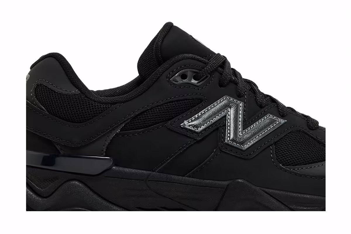 New Balance 9060 Big Kid Black Cat, view 3