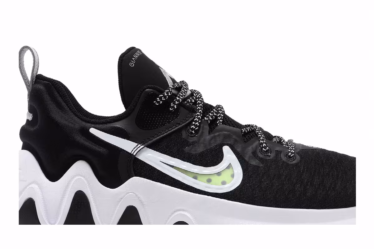 Nike Giannis Immortality Black Volt, view 3
