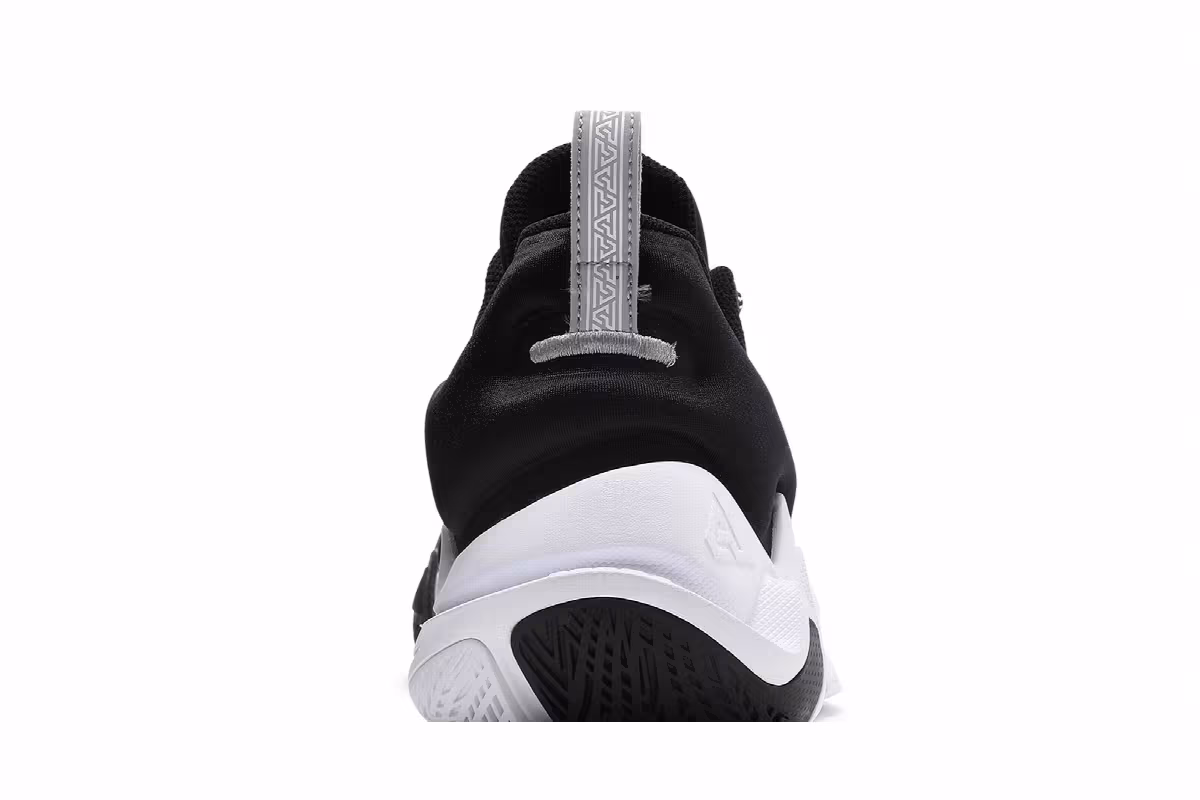Nike Giannis Immortality Black Volt, view 8