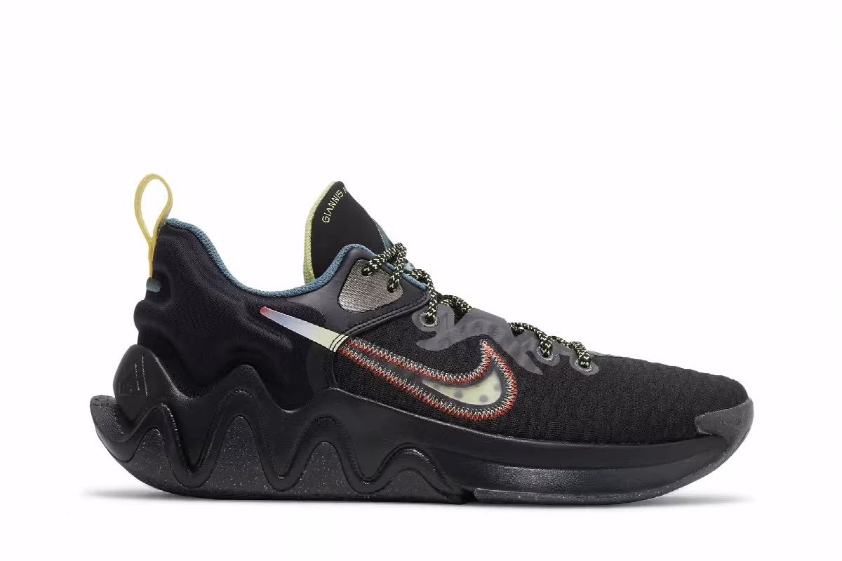 Nike Giannis Immortality Force Field, view 2